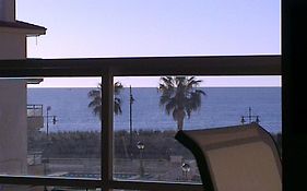 Apartamento 50M De La Playa- Wifi-Aire Acondicionado